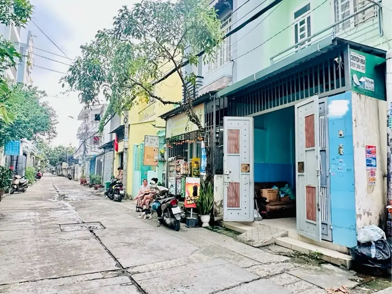 Bán nhà riêng 2 tầng tại Bình Tân, hẻm rộng xe tải - diện tích 94.4 m2 chỉ nhỉnh 6 tỷ... Bán nhà riêng tại Bình Trị Đông, Hồ Chí Minh 01
