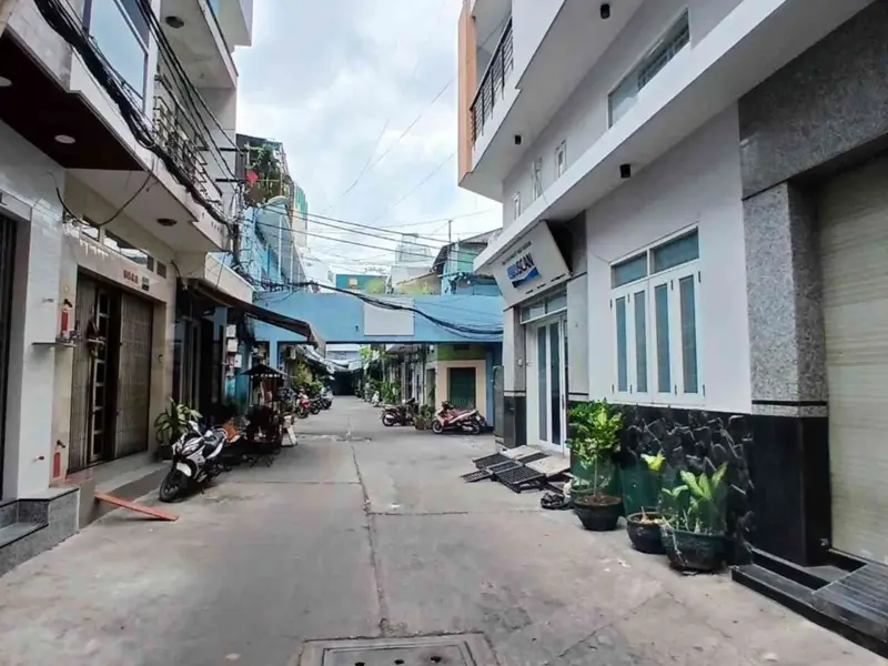 Nhà 2 tầng xinh xắn Bình Tiên giá hấp dẫn... Bán nhà riêng tại Bình Tiên, Hồ Chí Minh 01
