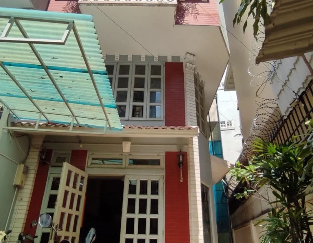 Nhà riêng cao cấp nhiều phòng tại khu vực Trường Sơn... Bán nhà riêng tại Tân Sơn Nhất, Hồ Chí Minh 01
