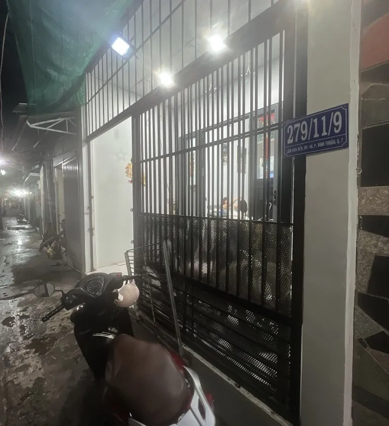 Cơ hội sở hữu nhà riêng giá tốt tại trung tâm quận 7... Bán nhà riêng tại Tân Thuận, Hồ Chí Minh 01