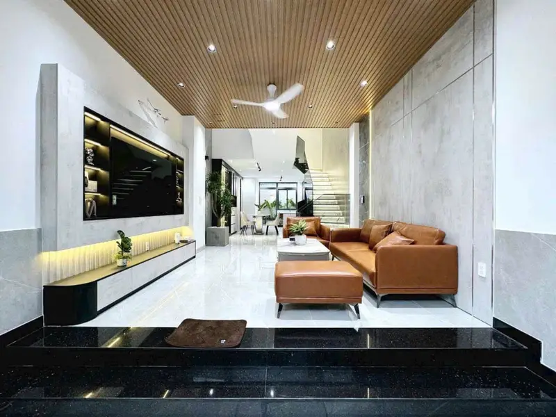 Nhà riêng 3 tầng 72m2, giá tốt tại quận trung tâm - lh 0934 194 634 Em Quý... Bán nhà riêng tại Tân Thuận, Hồ Chí Minh 01