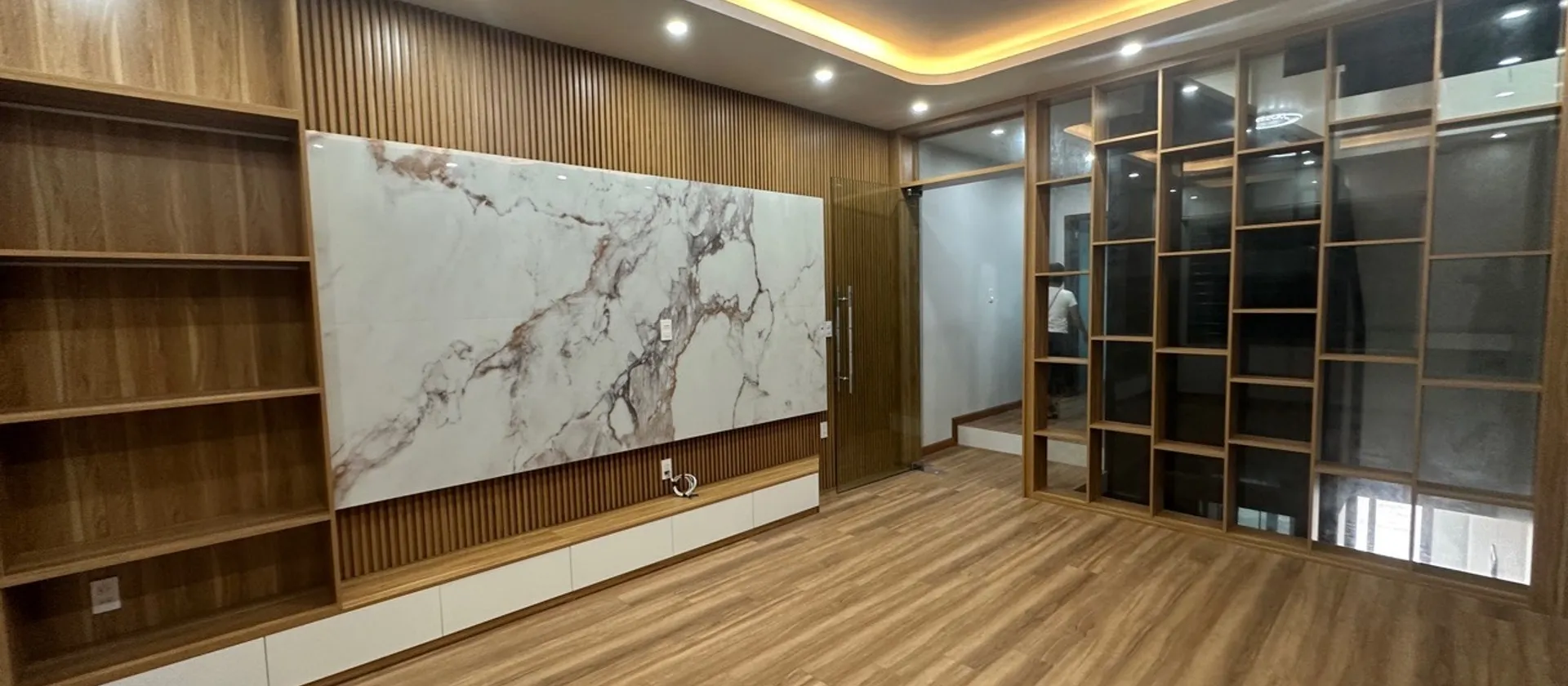 Nhà 5 Tầng Thang Máy Trung Tâm Hải Phòng - Không Thể Bỏ Lỡ!... Bán nhà riêng tại Gia Viên, Hải Phòng 01