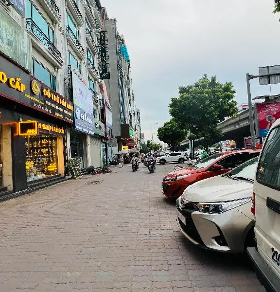 Nhà mặt phố 8 tầng khu vực Nguyễn Xiển, mặt tiền rộng, vỉa hè rộng thoáng... Bán nhà mặt phố tại Thanh Xuân, Hà Nội 01
