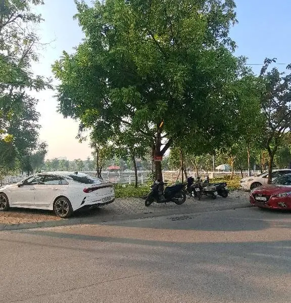 BÁN ĐẤT TẶNG NHÀ XƯỞNG ĐANG KINH DOANH . VỊ TRÍ CỰC ĐẸP 2 MẶT ĐƯỜNG VỈA HÈ OTO TRÁNH KINH DOANH ĐỈN... Bán nhà mặt phố tại Việt Hưng, Hà Nội 01