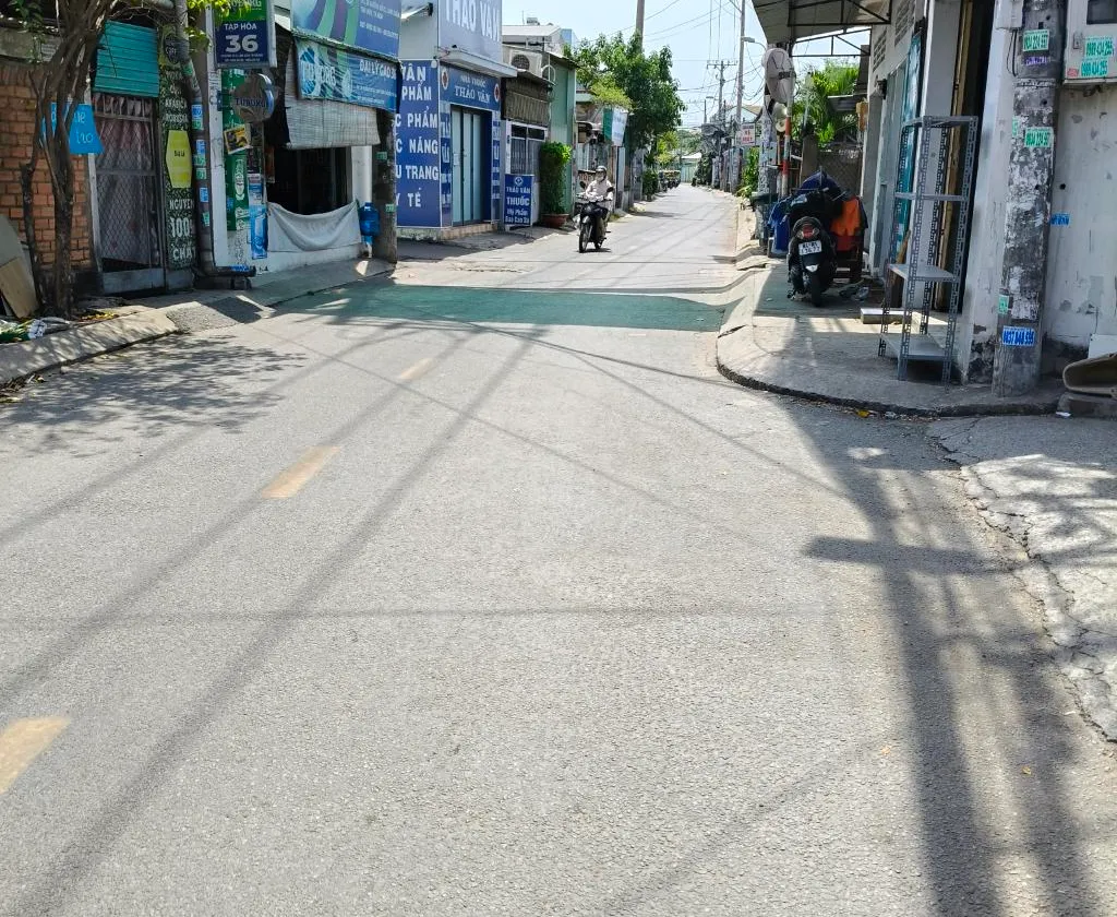 Nhà 1 trệt 1 lầu 70.8m2 gần chợ Linh Xuân giảm giá còn 4.2 tỷ... Bán nhà riêng tại Linh Xuân, Hồ Chí Minh 01
