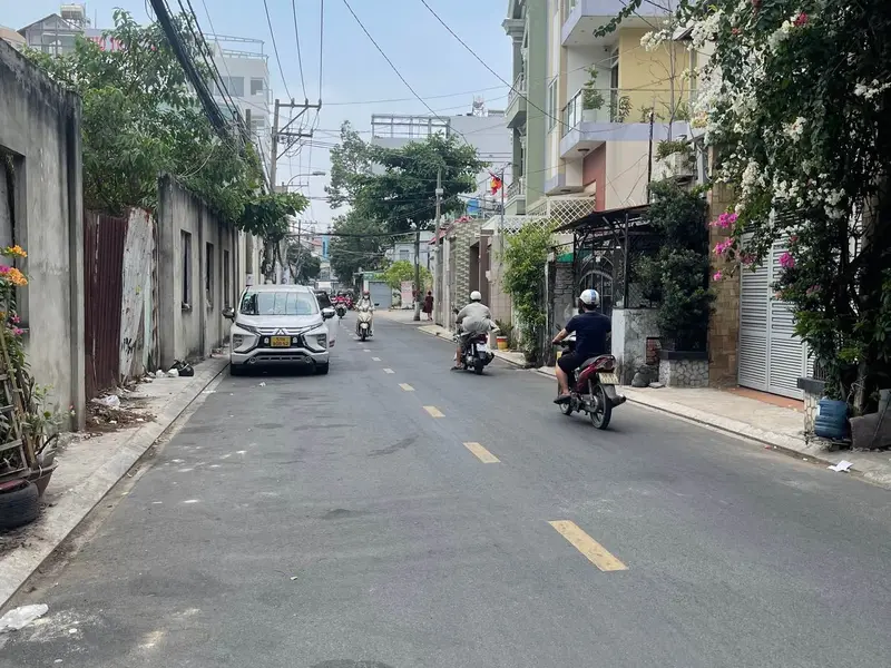 Nhà mặt phố hiện đại sinh lợi cao, vị trí vàng gần trung tâm... Bán nhà mặt phố tại Bảy Hiền, Hồ Chí Minh 01