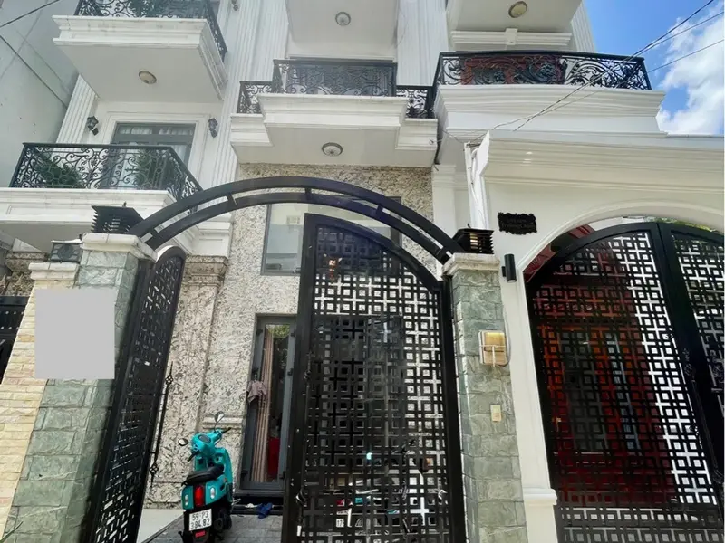 Nhà 5 tầng rộng rãi giữa lòng Tân Bình, sầm uất và tiện nghi... Bán nhà riêng tại Tân Bình, Hồ Chí Minh 01