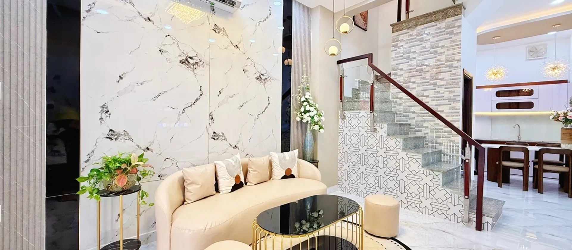 Nhà đẹp 4 tầng 5PN ở Cầu Kiệu, giá ưu đãi đặc biệt... Bán nhà riêng tại Cầu Kiệu, Hồ Chí Minh 01