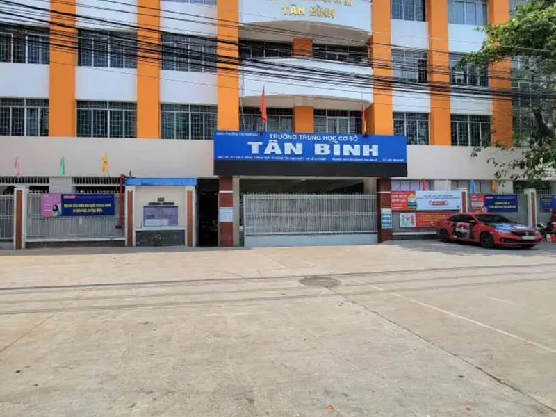 Bán nhà 4 tầng 5PN hẻm xe tải Cách Mạng Tháng 8, giá 13.9 tỷ... Bán nhà riêng tại Tân Sơn Nhất, Hồ Chí Minh 01
