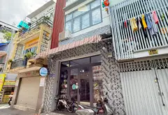 Nhà mặt tiền Quận 3, 4 phòng ngủ, sẵn sàng kinh doanh... Bán nhà mặt phố tại Nhiêu Lộc, Hồ Chí Minh 01