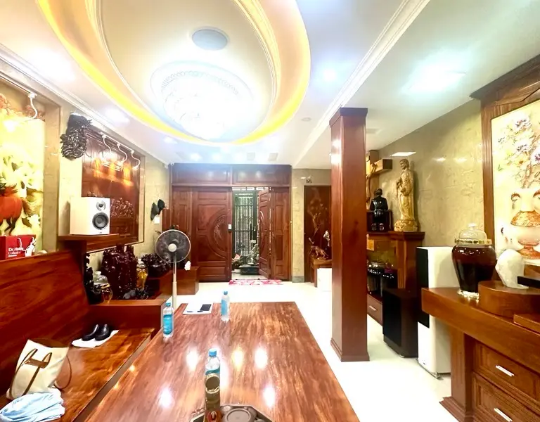 Bán nhà 7 tầng 18 phòng tại phường 5, quận Tân Bình... Bán owner_side tại Tân Sơn Nhất, Hồ Chí Minh 01