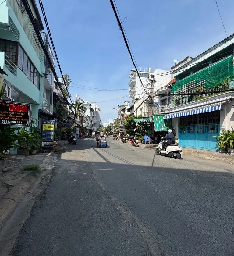 Nhà mặt tiền 2 tầng đẹp Lê Thị Bạch Cát, giá cực tốt... Bán nhà mặt phố tại Phú Thọ, Hồ Chí Minh 01