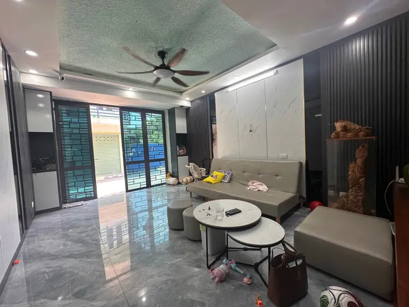 Nhà 4 tầng thông thoáng, ô tô đỗ sát cửa, đầu tư tuyệt vời... Bán nhà riêng tại Hải An, Hải Phòng 01