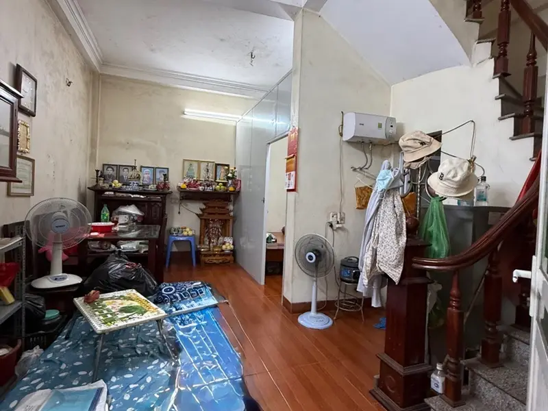 Bán nhà riêng hướng Đông Nam, 4 tầng, 2 phòng ngủ diện tích 38.5m² tại Quận gần Vinhomes Riverside... Bán nhà riêng tại Phúc Lợi, Hà Nội 01
