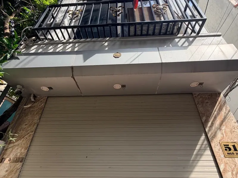 -NHÀ ĐẸP FULL NỘI THẤT-LÔ GÓC HIẾM- MẶT NGÕ THÔNG- NGỌC THUỴ. DÒNG TIỀN 12 TR/THG
- Nhà đang cho th... Bán nhà riêng tại Bồ Đề, Hà Nội 01