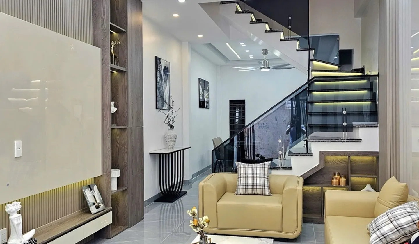 🏘️ 4 tầng sân cổng mới tinh tại CHỢ HÀNG - gần 50m2 mà chưa tới 4 tỷ ???... Bán nhà riêng tại Lê Chân, Hải Phòng 01