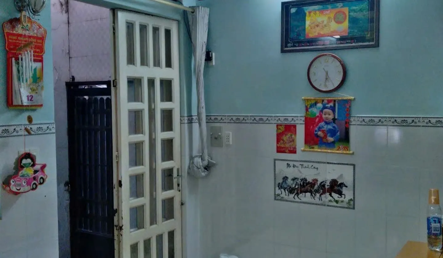 Nhà riêng 2 tầng thiết kế kiên cố, vị trí yên tĩnh gần Hồ Bá Kiện, Quận 10... Bán nhà riêng tại Hòa Hưng, Hồ Chí Minh 01