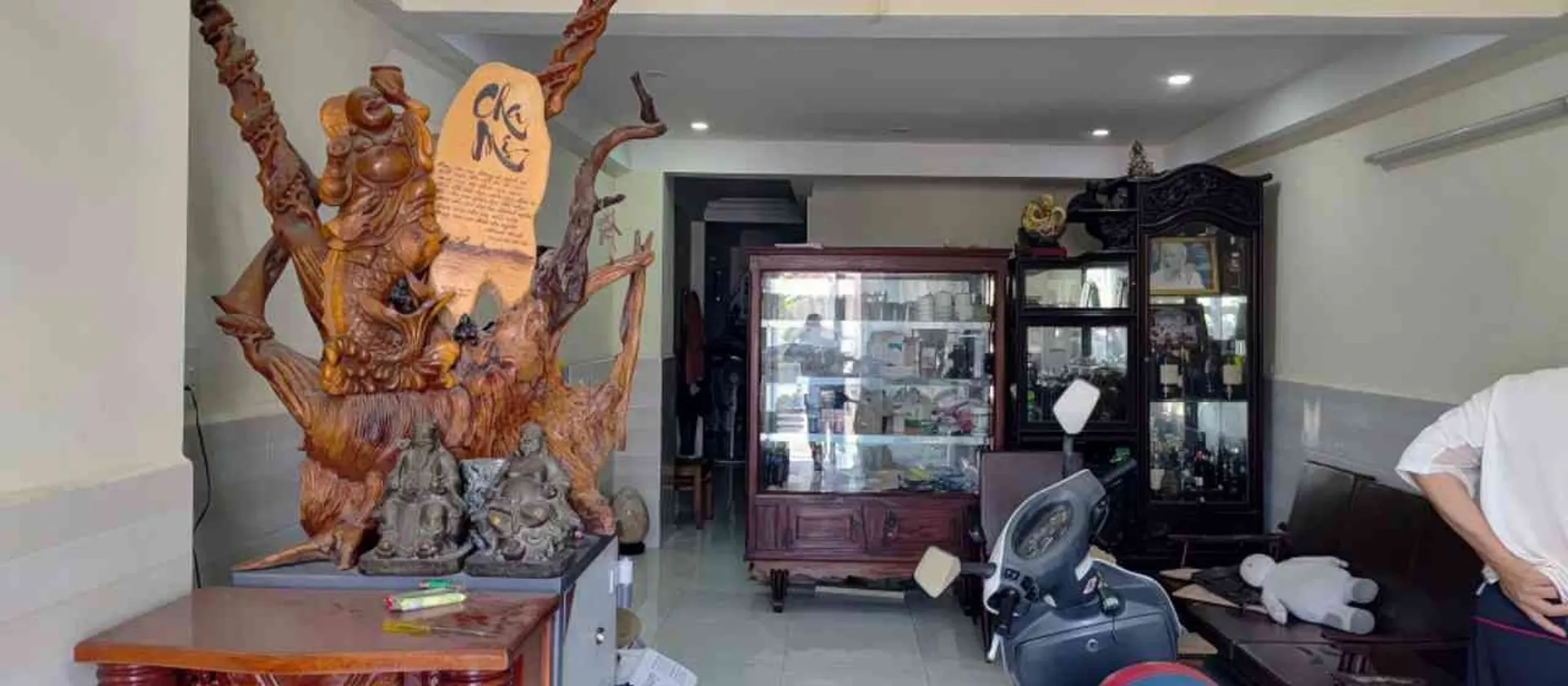 Kết cấu: trệt + lững + 2 tầng+ Sân thượng Trước Sau 3 Cái . Hiện chủ đang ở. Ô tô ngủ trong nhà.

-... Bán nhà riêng tại An Lạc, Hồ Chí Minh 01