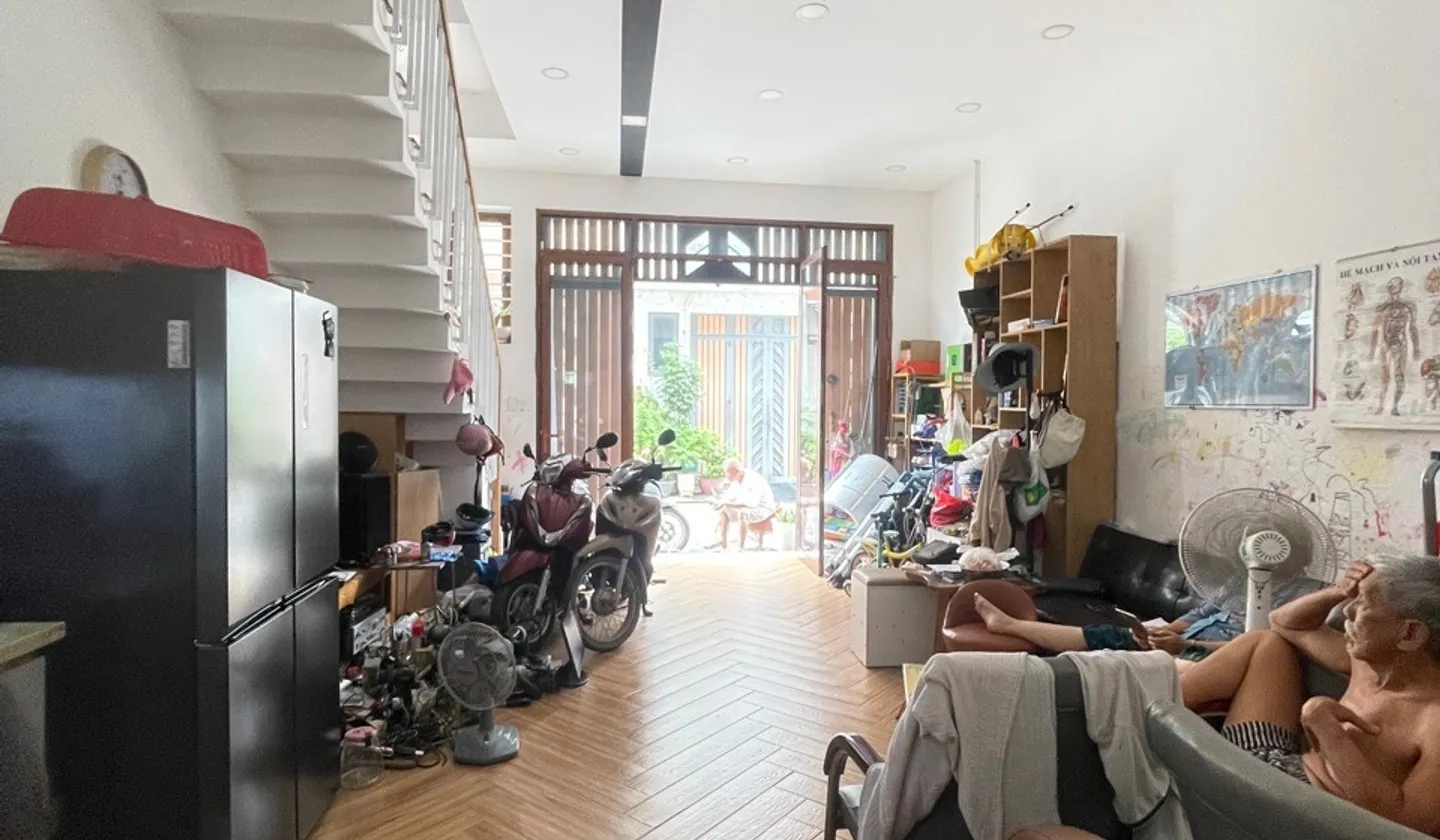 Nhà 3 tầng 50m2 tại Bình Hưng Hoà, giá 6.4 tỷ, 4PN 4WC tiện nghi... Bán nhà riêng tại Bình Hưng Hòa, Hồ Chí Minh 01
