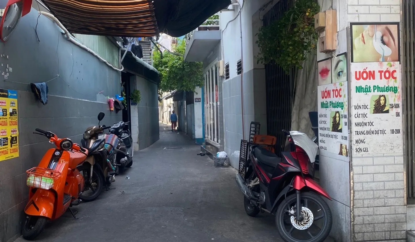 Nhà phố 3 tầng hiện đại giữa trung tâm phường Rạch Ông, Quận 8... Bán nhà riêng tại Chánh Hưng, Hồ Chí Minh 01