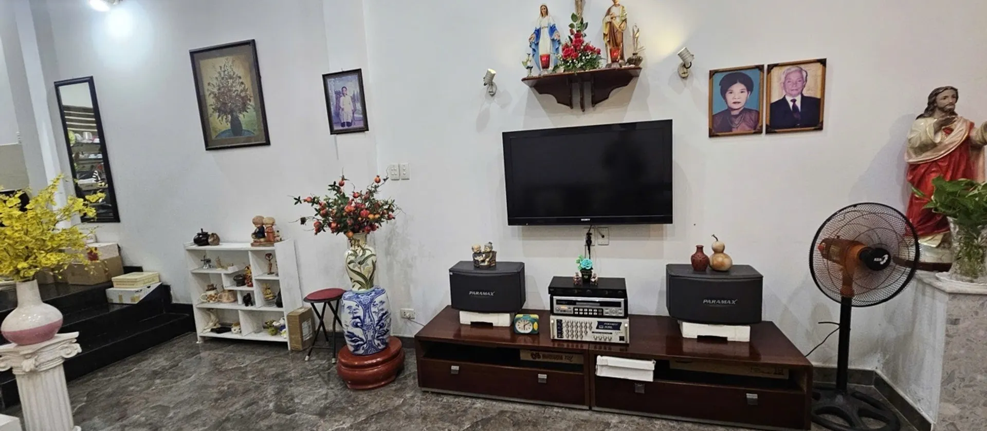Bán nhà riêng hẻm xe hơi quận trung tâm đối diện công viên Lê Thị Riêng... Bán nhà riêng tại Tân Sơn Nhất, Hồ Chí Minh 01