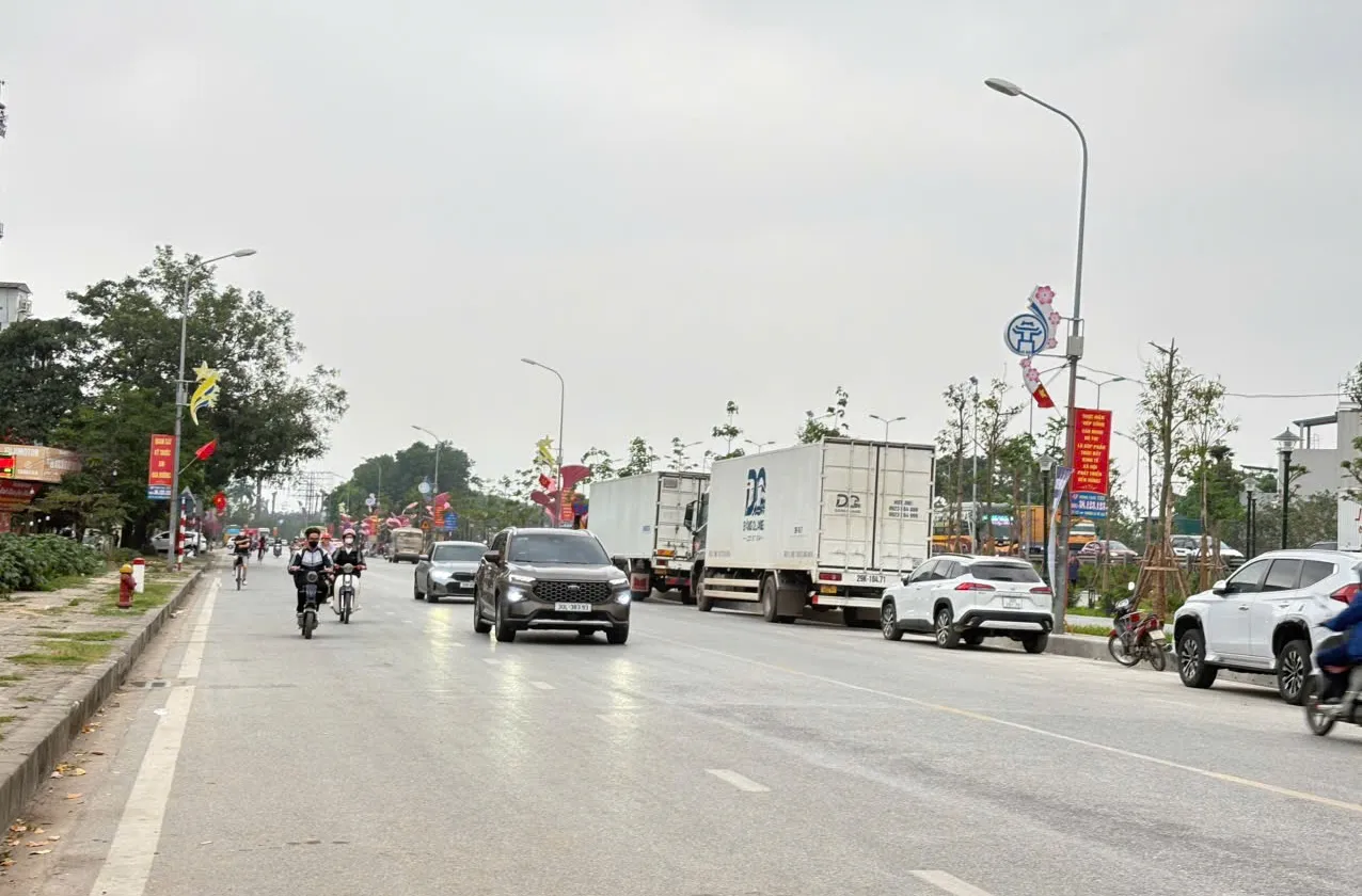 CÔ EM CẦN TIỀN NÊN B.A.N GẤP CHỈ 4,x Tỷ -NGAY SÁT TRỤC CHÍNH-GẦN BV NHIỆT ĐỚI TW-ĐƯỜNG VÕ VĂN KIỆT... Bán đất tại Thiên Lộc, Hà Nội 01