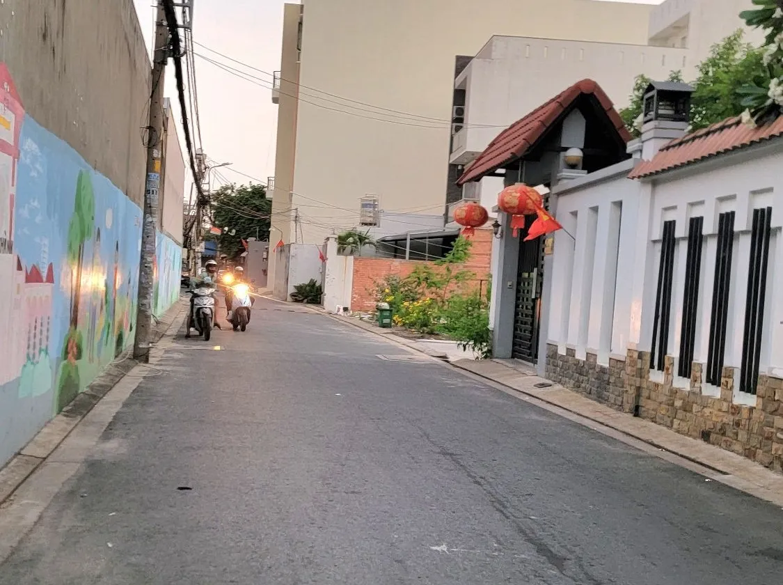 Bán nhà 3 tầng 3PN 4WC hẻm 6m xe tải Tân Phú giá 12 tỷ... Bán nhà riêng tại Tân Sơn Nhì, Hồ Chí Minh 01