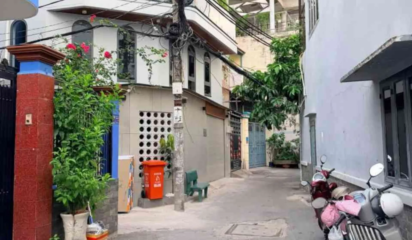 🏡 THỐNG NHẤT • ĐƯỜNG ÔTÔ •NHÀ 2 TẦNG • GÒ VẤP+3PN+ 2WC • CHỈ 5.x TỶ Diện tích 39m², khuôn đất đẹp... Bán nhà riêng tại An Hội Đông, Hồ Chí Minh 01