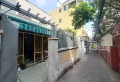 Nhà 80m2, vuông vức, 2 mặt hẻm, gần đường Phan Văn Hân, giáp Q1. DT lớn tiềm năng tăng giá cao... Bán nhà riêng tại Gia Định, Hồ Chí Minh 01