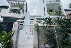 HÀNG HIẾM - BÌNH THẠNH, PHÚ NHUẬN 1" - 76M2 (4x19) - 2 TẦNG, 3 PHÒNG, 2 WC - HẺM 3 GÁC - CÓ SÂN VƯ... Bán nhà riêng tại Hạnh Thông, Hồ Chí Minh 01