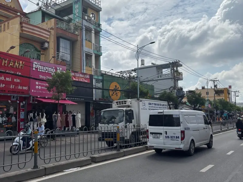 Cơ hội vàng sở hữu nhà riêng 3 tầng, vị trí góc đẹp ở Lê Văn Quới... Bán nhà riêng tại Bình Trị Đông, Hồ Chí Minh 01