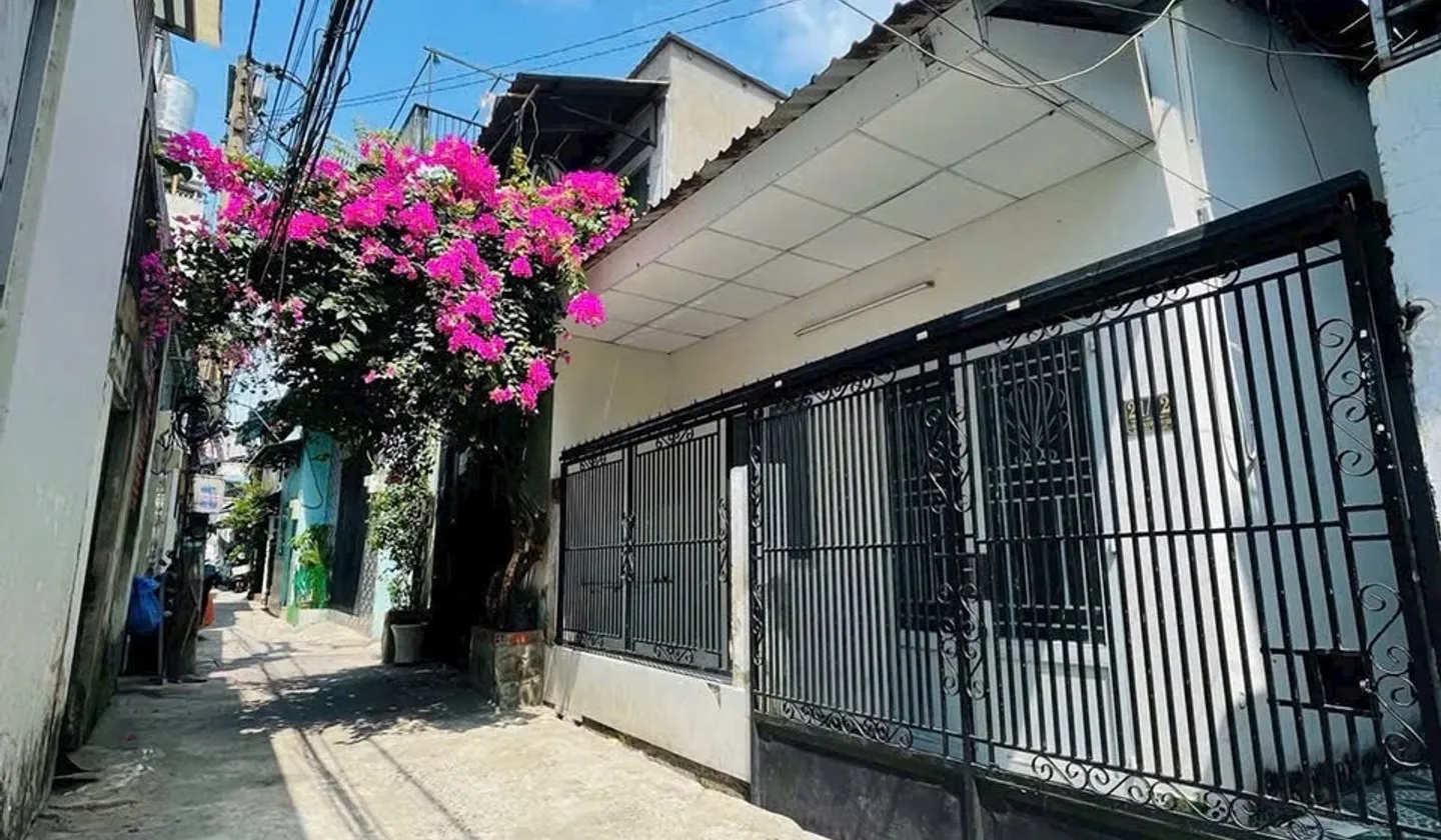 Nhà 2 tầng 2 mặt tiền rộng 5.3m gần chợ Hiệp Bình giá 4.47 tỷ... Bán nhà riêng tại Hiệp Bình, Hồ Chí Minh 01