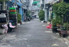 LÊ NGÃ-TÂN PHÚ - SÁT TÂN BÌNH - THÔNG KHUÔNG VIỆT... Bán nhà riêng tại Tân Phú, Hồ Chí Minh 03