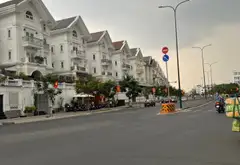 🏢HÀNG HIẾM CITYLAND – LÔ GÓC 2 MẶT TIỀN – NGANG 8M – 157M² – 28.5 TỶ 🔥

📍 Dương Quảng Hàm, P.5... Bán nhà riêng tại An Nhơn, Hồ Chí Minh 03