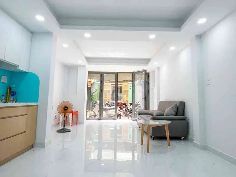 Nhà đẹp 4 tầng giữa lòng Quận 10, tiện nghi đầy đủ... Bán nhà riêng tại Diên Hồng, Hồ Chí Minh 01