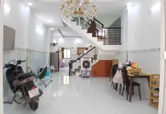 BÁ.N NHÀ ĐẸP SÁT KINH DƯƠNG VƯƠN.G - KHU TÊN LỬ.A - Ở NGAY - BTCT ( 4.5X14M )... Bán nhà riêng tại An Lạc, Hồ Chí Minh 01