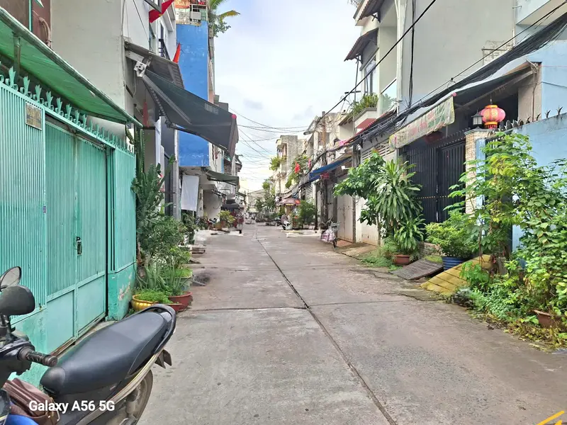 Bình Tân nhà 4 tầng 70m2 hẻm xe hơi, hơn 5ty... Bán nhà riêng tại Bình Trị Đông, Hồ Chí Minh 01