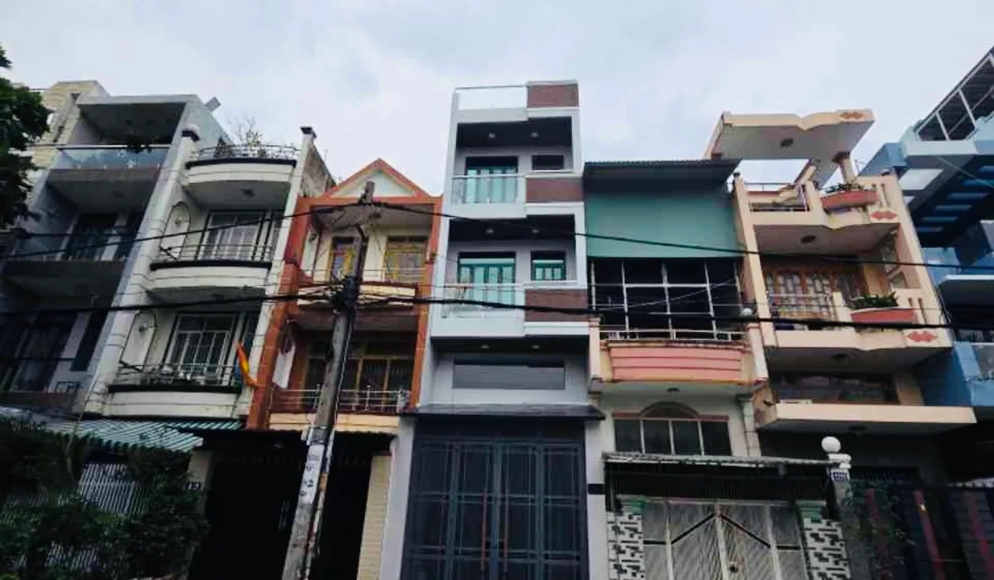 Bán Nhà MT Bình Phú 1, 76m2 4 Tầng BtCT đẹp Ở ngay Nhỉnh 13 Tỷ... Bán nhà mặt phố tại Bình Phú, Hồ Chí Minh 01