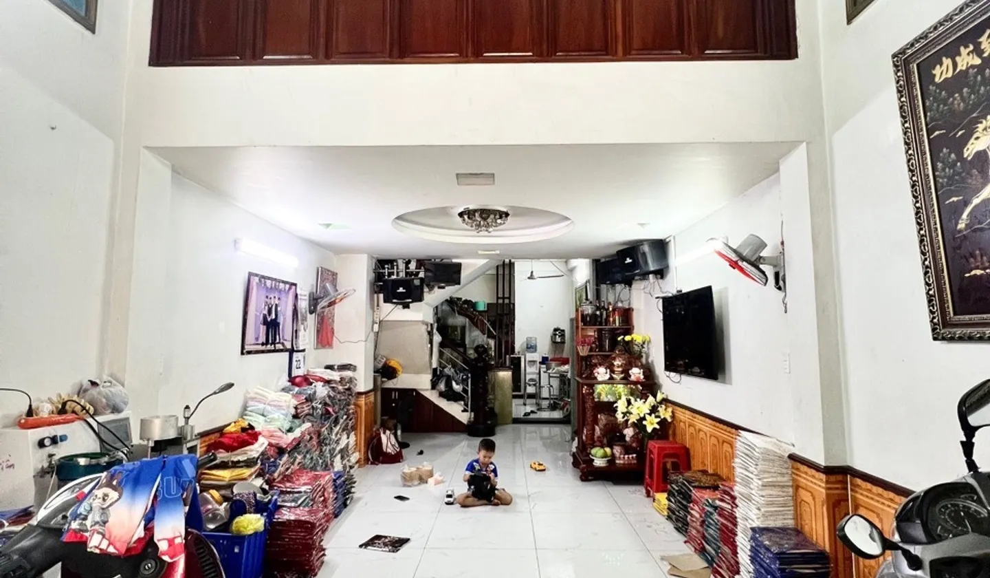 ​Nhà đẹp 5 tầng thang máy sát chợ vải Phú Thọ Hòa Tân Phú... Bán nhà riêng tại Phú Thọ Hòa, Hồ Chí Minh 01