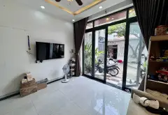 Nhà 2 tầng xinh xắn, nội thất sang trọng, vị trí trung tâm Đồng Tâm Trung Chánh Hóc Môn... Bán nhà riêng tại Bà Điểm, Hồ Chí Minh 09