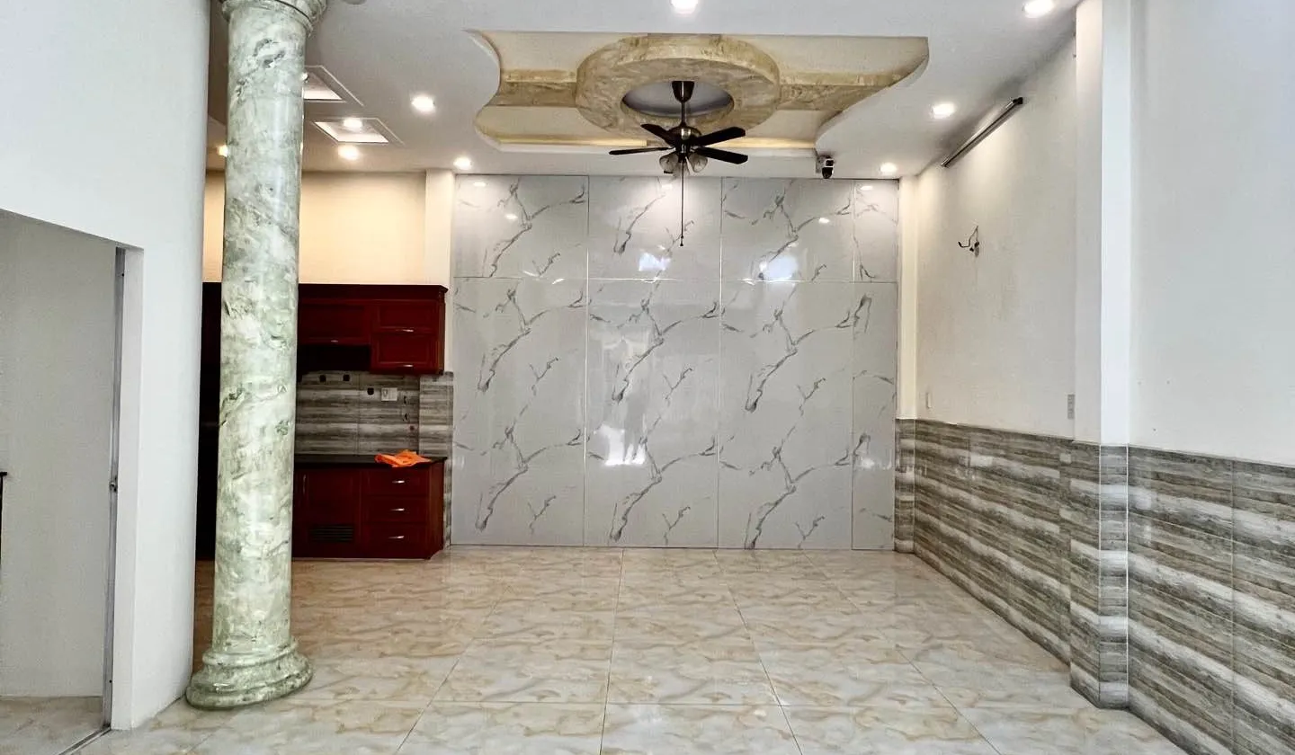 Nhà 4 tầng rộng rãi tại Bình Tân, tiện nghi đỉnh cao... Bán nhà riêng tại Bình Tân, Hồ Chí Minh 01