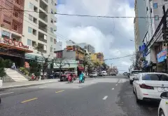BÁN NHÀ 4 TẦNG 1 TUM – MT TÔ HIẾN THÀNH, SƠN TRÀ

• Diện tích: 75m² – ngang 5m
• Mặt tiền đường Tô... Bán nhà mặt phố tại An Hải, Đà Nẵng 10