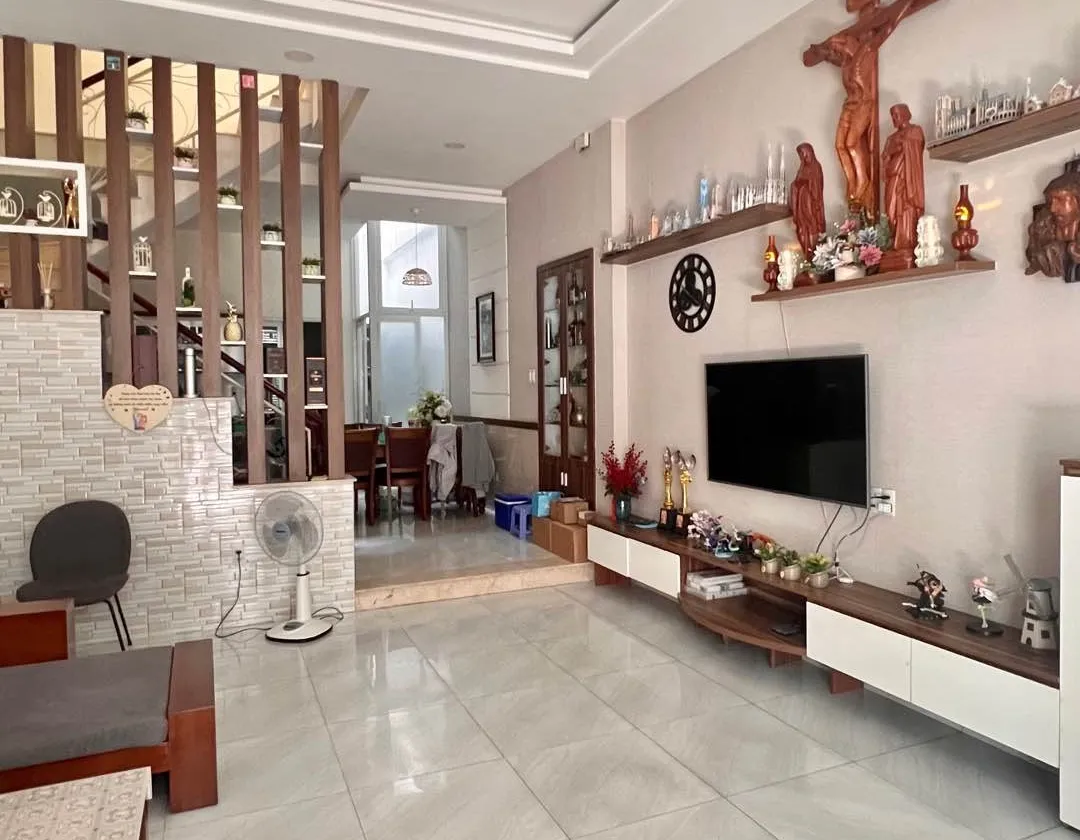 Nhà đẹp 3 tầng, không gian thoáng mát tại Bình Tân, giá tốt!... Bán nhà riêng tại Bình Tân, Hồ Chí Minh 01