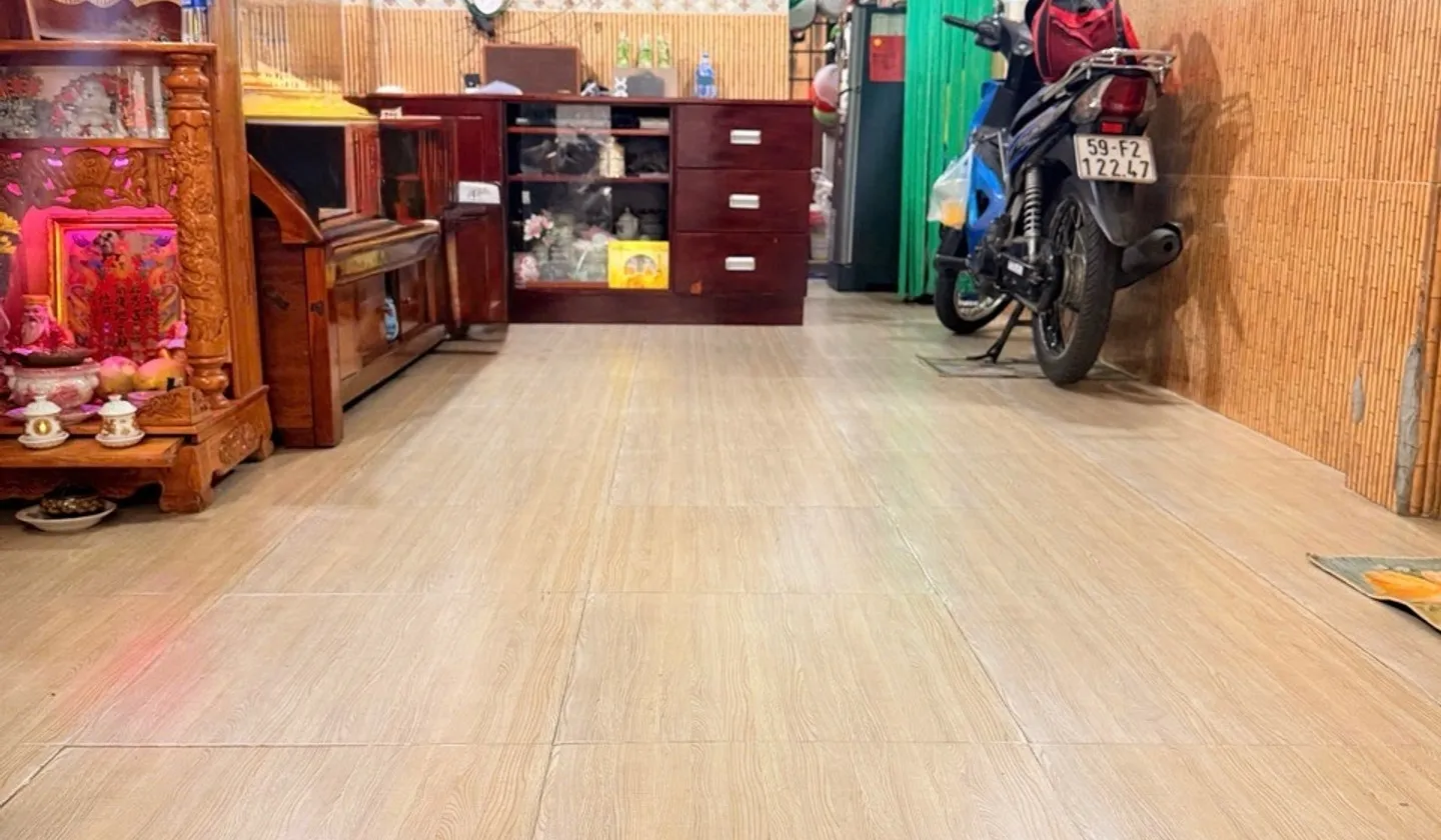 Nhà 2 Tầng Hẻm Xe Hơi An Ninh Tốt, Giá Quá Hấp Dẫn Tại Quận 3... Bán nhà riêng tại Nhiêu Lộc, Hồ Chí Minh 01