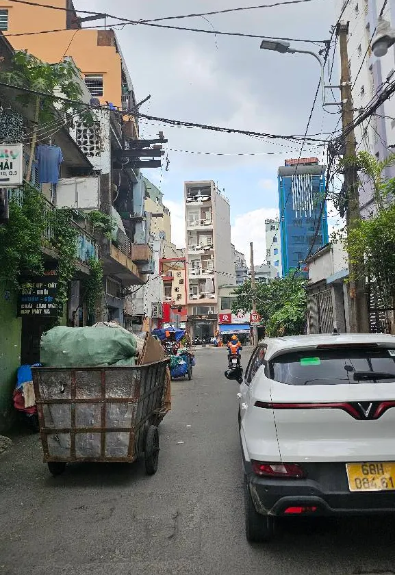 Căn hộ dịch vụ 6 tầng sang trọng, thu nhập cho thuê ổn định... Bán nhà riêng tại Nhiêu Lộc, Hồ Chí Minh 01