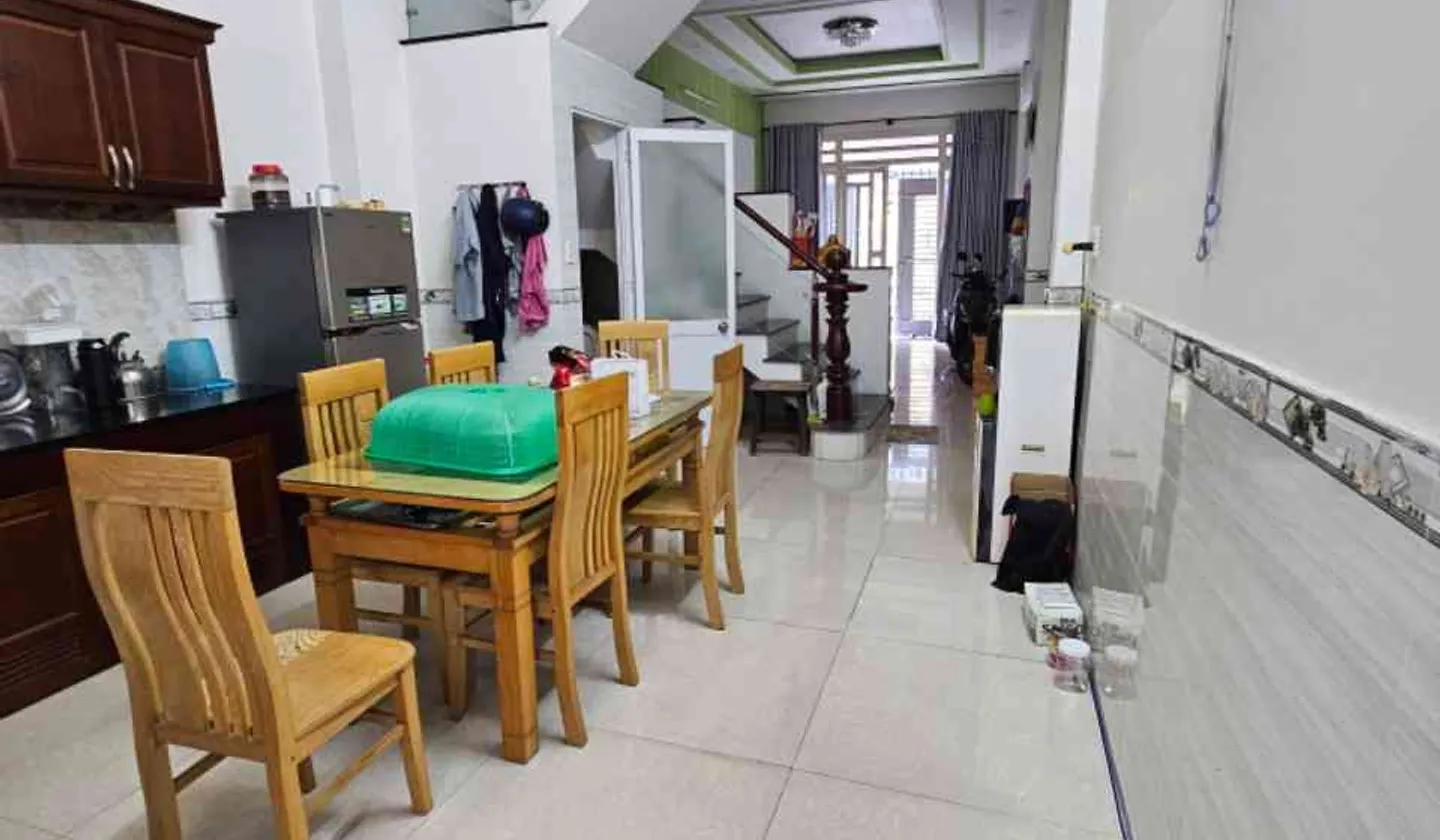 Nhà 4 tầng xinh xắn, tiện nghi ngay trung tâm thành phố... Bán nhà riêng tại An Lạc, Hồ Chí Minh 01