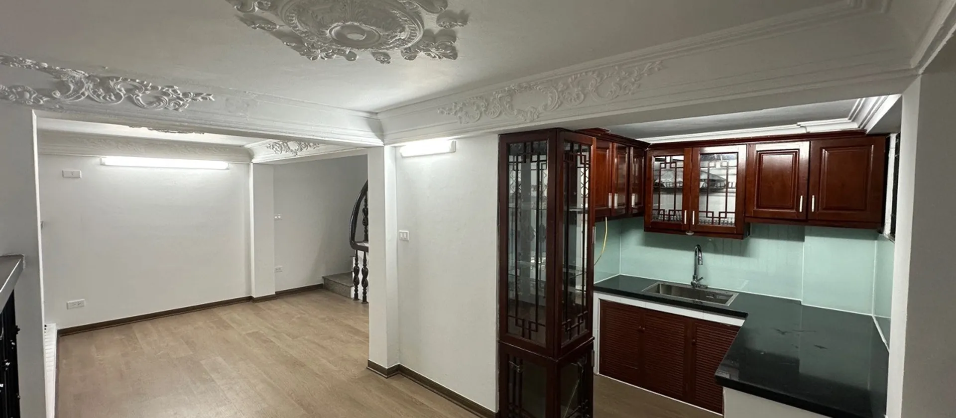 Bán nhà riêng lô góc tại phường Minh Khai, quận Hai Bà Trưng, 38m2, 5 tầng, phù hợp ở và kinh doanh... Bán nhà riêng tại Vĩnh Tuy, Hà Nội 01