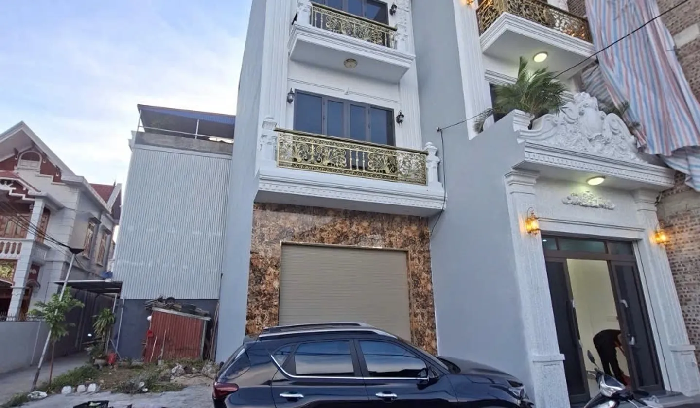 Nhà phố 4 tầng ngập tràn ánh sáng, gara ô tô riêng, sẵn sàng kinh doanh đa năng... Bán nhà mặt phố tại Kiến An, Hải Phòng 01