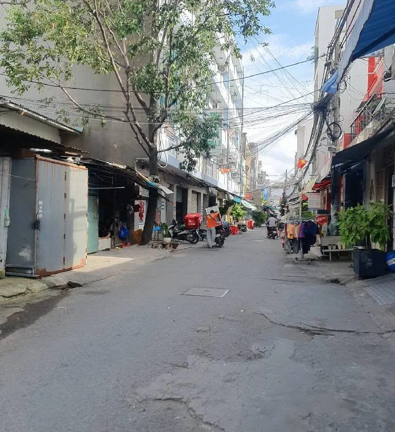 HỒ VĂN LONG HẺM XE HƠI, NHÀ 2 TẦNG 50M2,CHO THUÊ 6TR/THÁNG,GẦN CHỢ BÀ HOM,SÁT TRƯỜNG HOC CẤP 1,2,3... Bán nhà mặt phố tại Bình Tân, Hồ Chí Minh 01