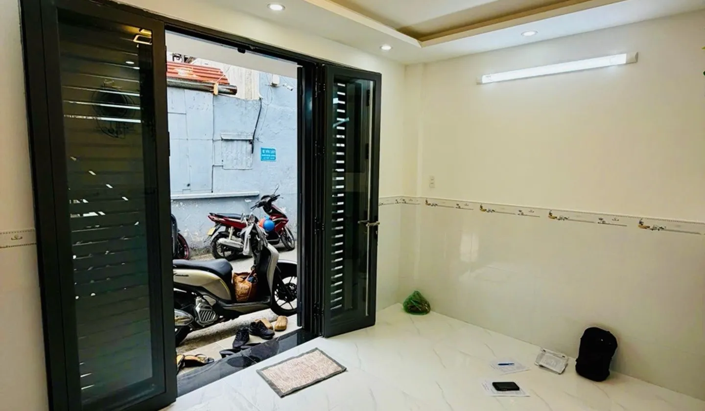Bán nhà 2 tầng lô góc 2 mặt hẻm xe hơi tại quận Gò Vấp... Bán nhà riêng tại Hạnh Thông, Hồ Chí Minh 01